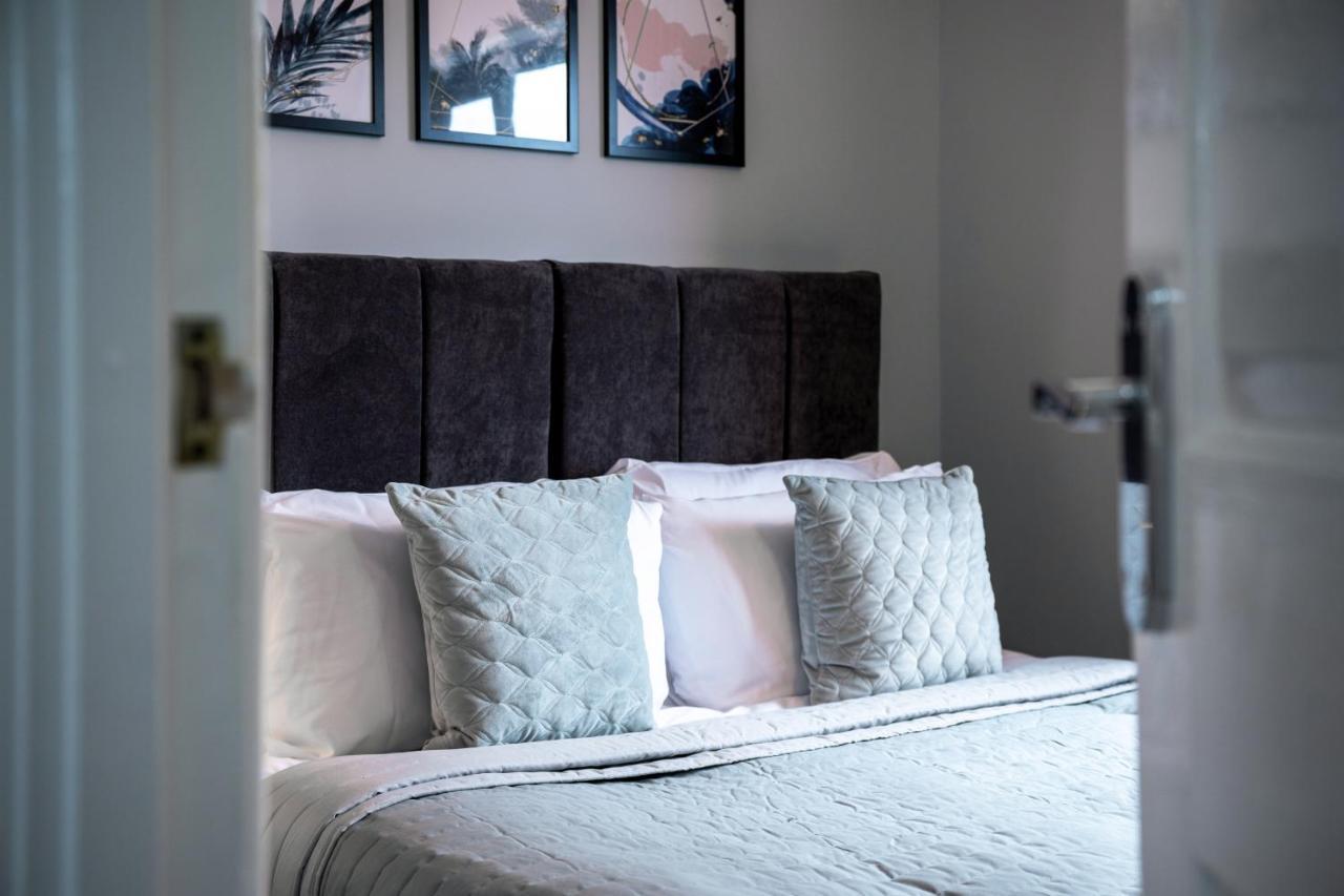 Yew Tree House Contractor / Family Home Free Netflix Fast Wifi Near Dudley/Birmingham Cradley Heath Luaran gambar
